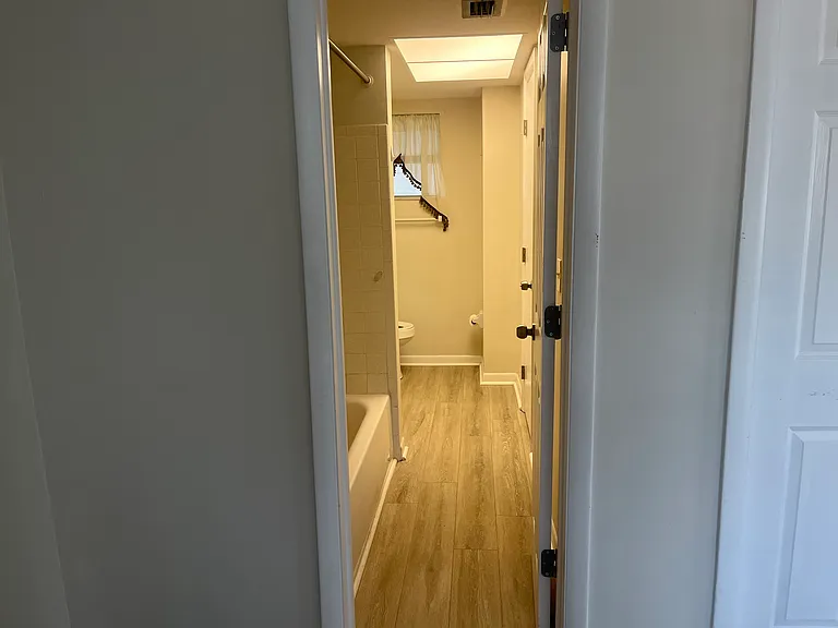 2303 Bay Blvd #2 — Photo 16