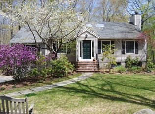 167 Journeys End Rd, New Canaan, CT 06840