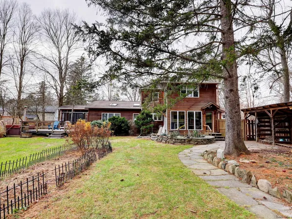 12 Bedford Avenue, Tillson, NY 12486