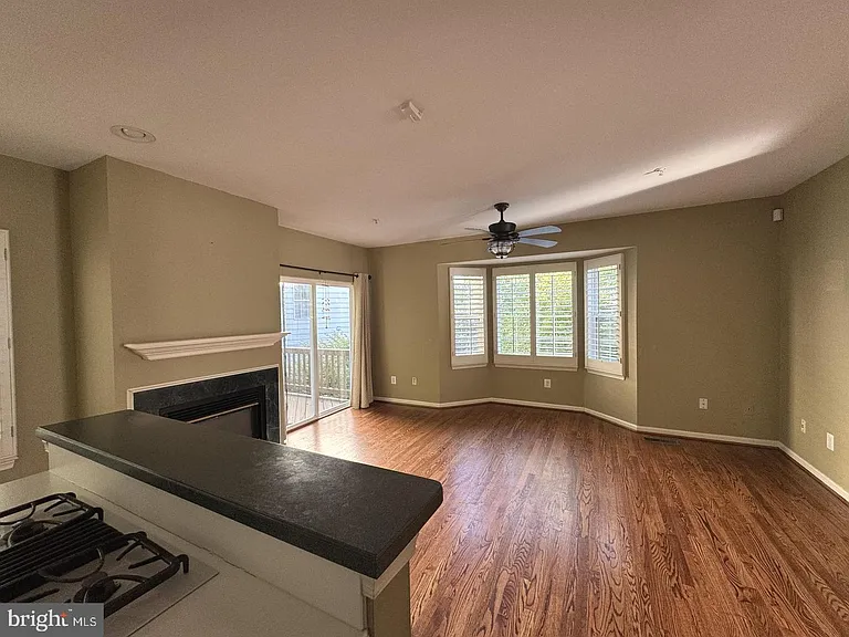 4741 Thornbury Dr — Photo 6
