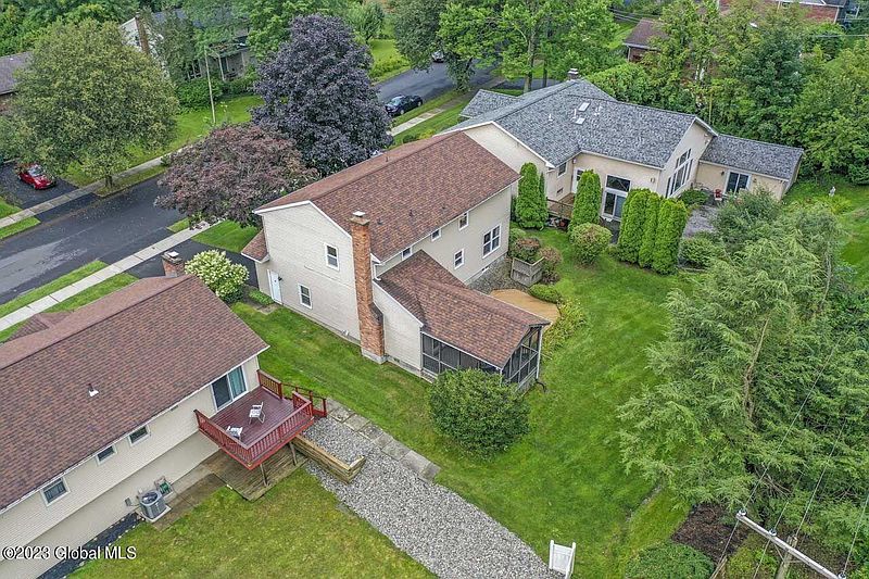 5th image of 156 Milner Avenue