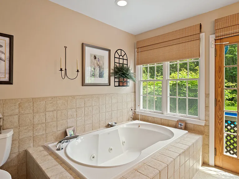 82 Northview Hills Ct — Photo 37