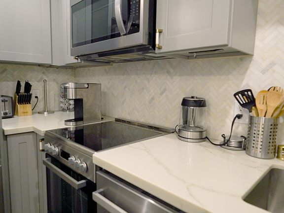 5th image of 5234 15th Ave NE #202