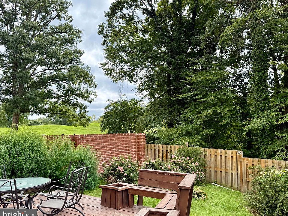 2nd image of 8261 Taunton Pl