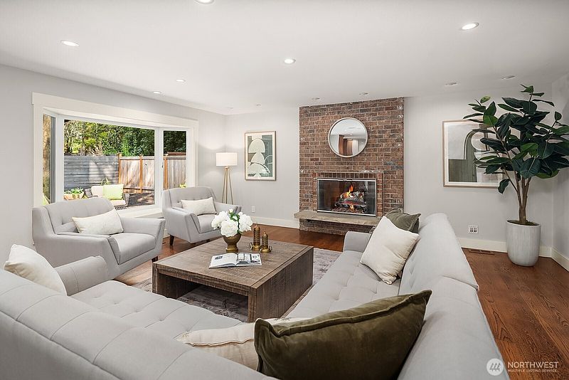 3rd image of 8534 SE 79th Place