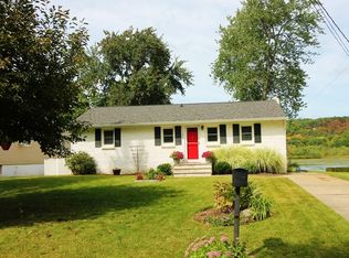 195 Lake Dr, Stanhope, NJ 07874