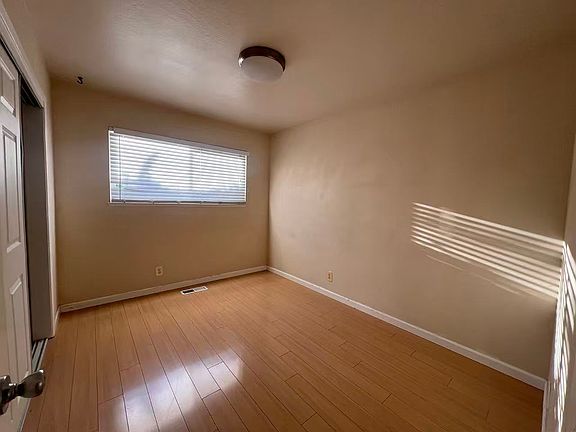 3rd image of 930 Gale Dr