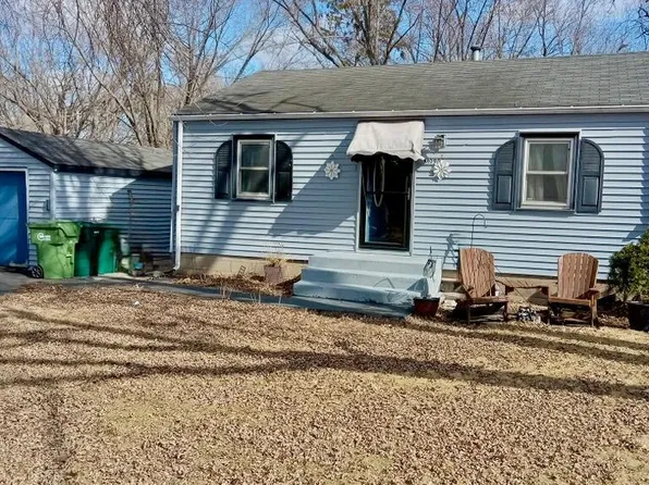 10907 4th St NE, Blaine, MN 55434