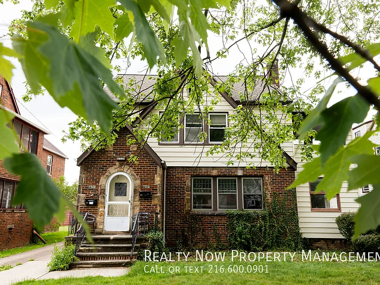 1504 Sherbrook Rd #1-1504SHERBROOK1 — Photo 2