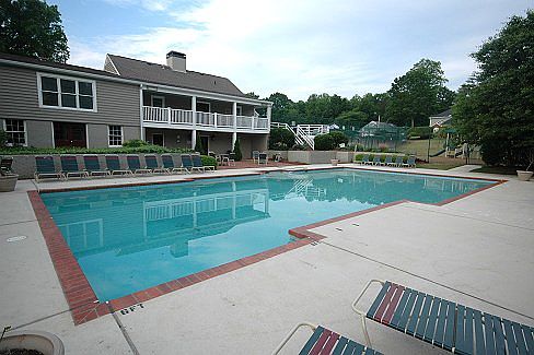 2nd image of 1207 Ascot Ct NW