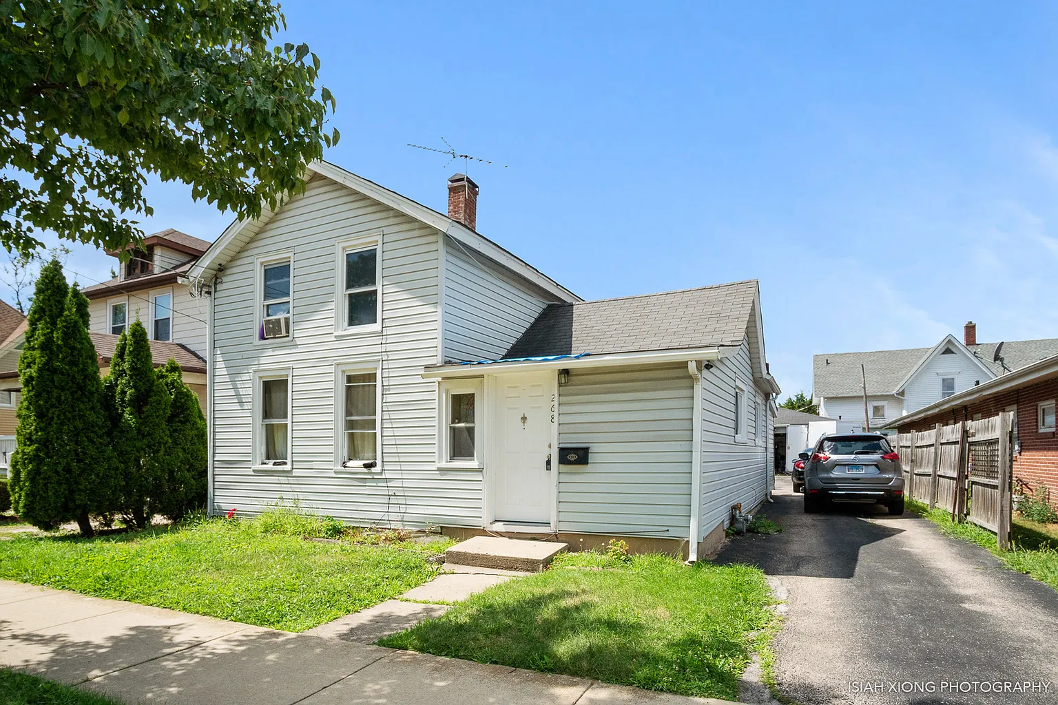 268 Hill Ave photo 1