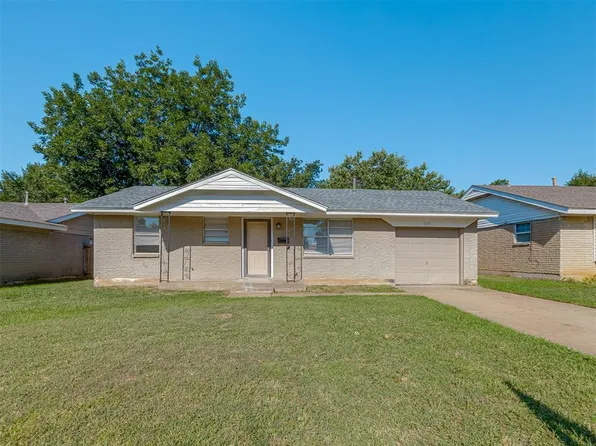 1115 Berwyck Dr, Moore, OK 73160