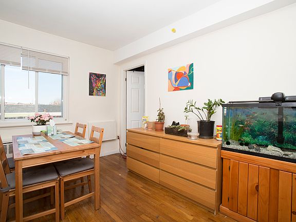 5th image of 3038 70th St