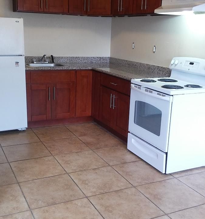 1st image of 2752 Kollmar Dr APT 32