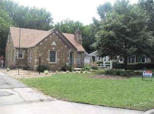 1216 SW Collins Ave, Topeka, KS 66604