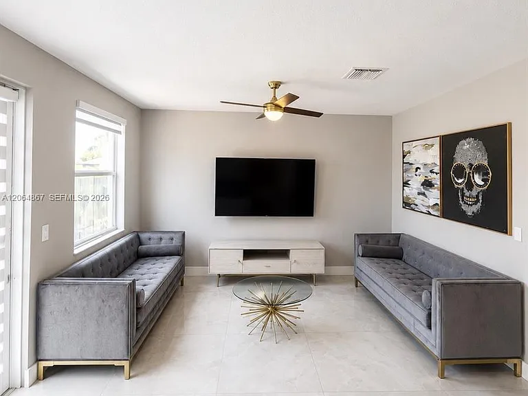 14753 SW 25th St — Photo 10