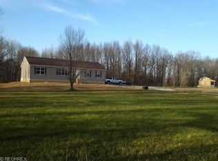 15556 Stoltz Rd, Diamond, OH 44412