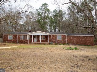 424 Milton Hallman Rd NE, Baxley, GA 31513