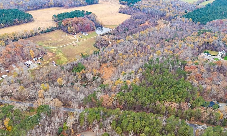 2nd image of LOT 8 Circle L Trl Lot 8