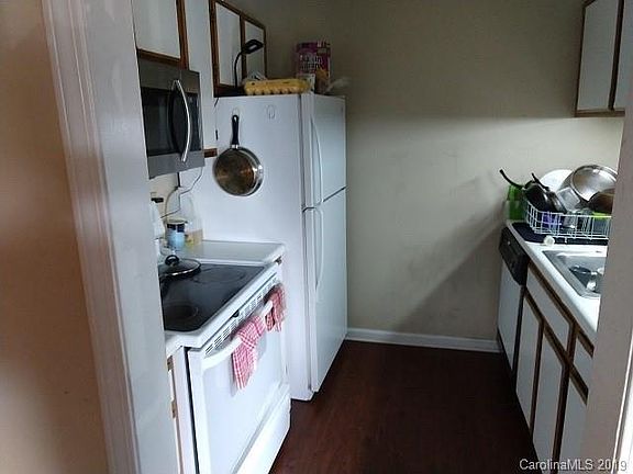 4th image of 9544 University Terrace Dr APT J