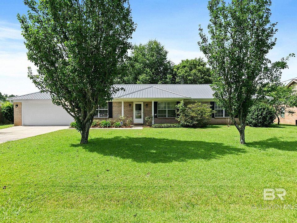 1st image of 19740 Sandstone Ln