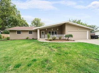 3632 Bluegrass Ln, Fort Wayne, IN 46815