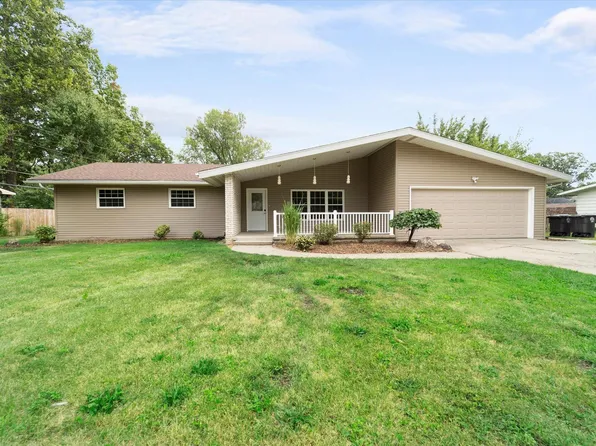 3632 Bluegrass Ln, Fort Wayne, IN 46815