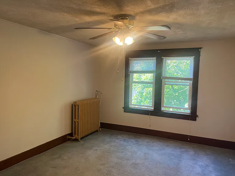 390 Lincoln St #2 — Photo 4