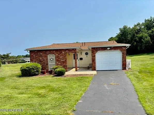 16 Longfellow Court, Brick, NJ 08724