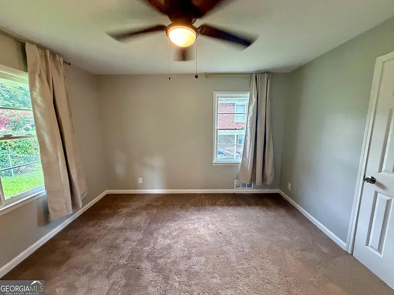 2442 Antwerp Dr SE — Photo 15