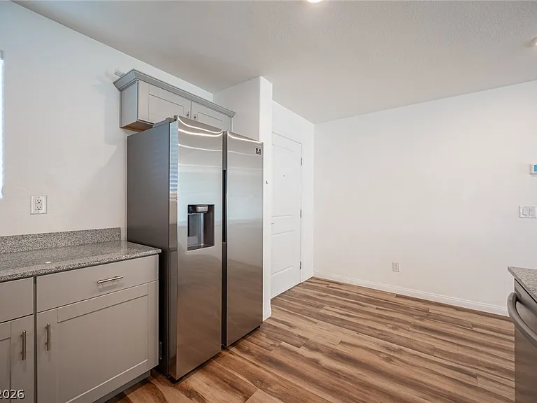Fridge/Freezer/Ice-maker