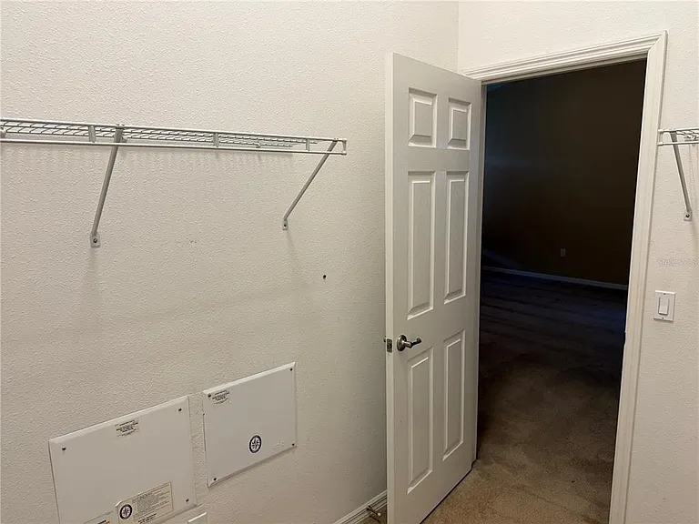 1754 Altavista Cir — Photo 28
