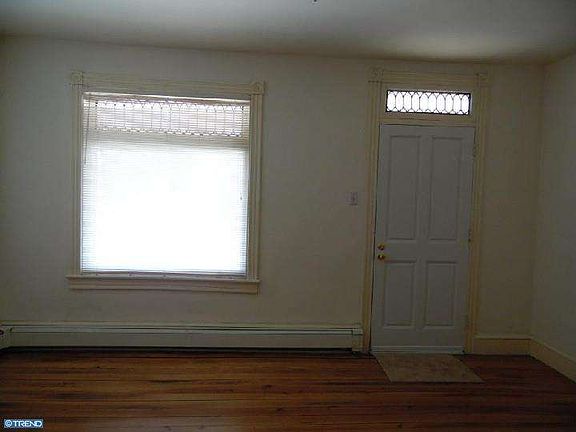 3rd image of 412 N Franklin St