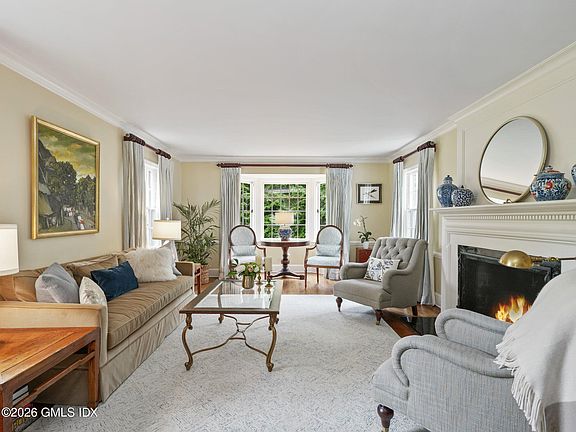 5th image of 47 Owenoke Way