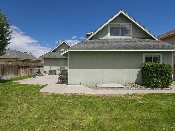 3rd image of 1648 Truckee Dr