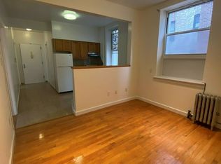 25-96 43rd St #2A, Astoria, NY 11103