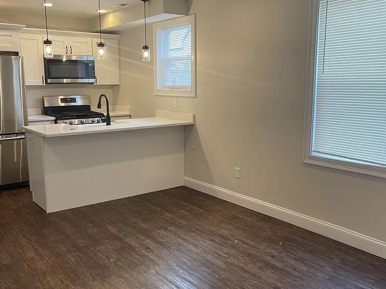 27 E Transit St — Photo 1