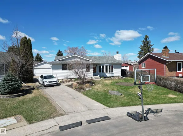 8004 180th St NW, Edmonton, AB T5T 0T3