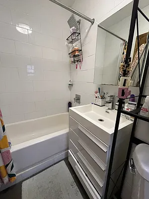 Rented by Best Apartments North Inc | media 44