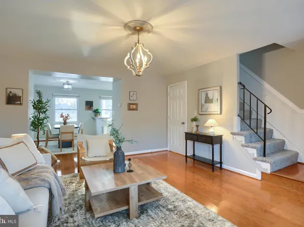 762 Seawall Rd, Baltimore, MD 21221