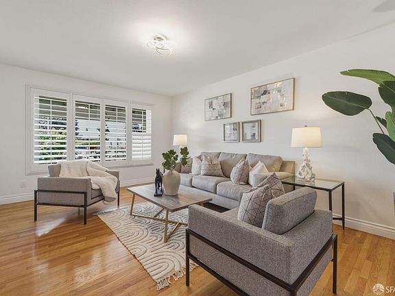 4th image of 34226 Atteridge Pl