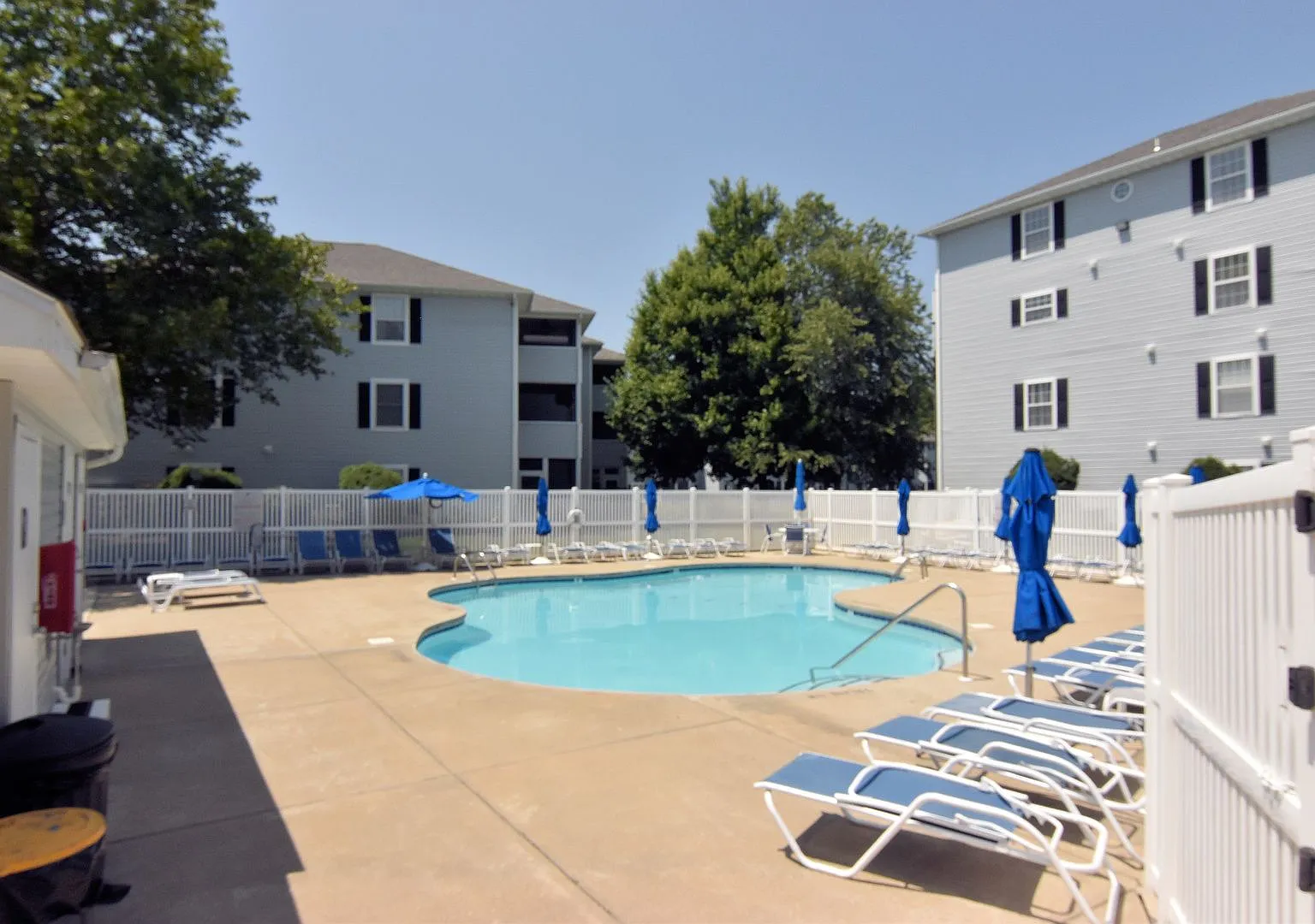 2BR 2BA Rehoboth Beach Condo in Sanibel Village — Photo 2