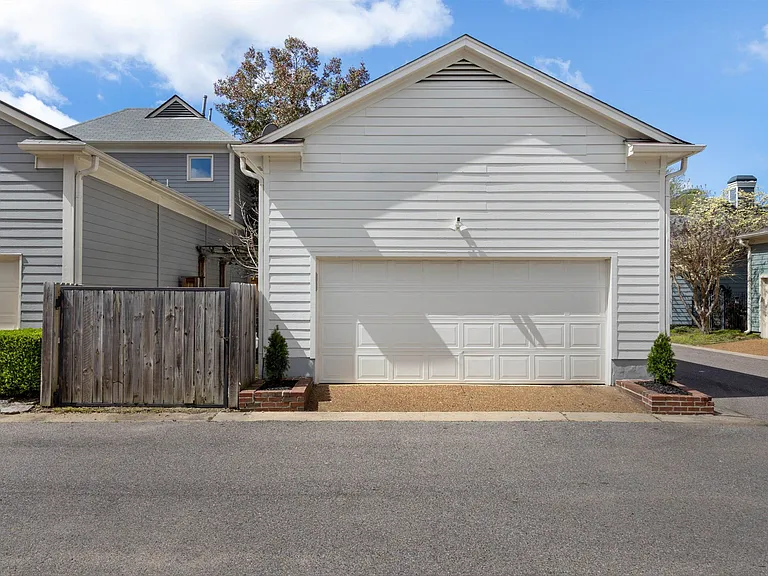 948 River Breeze Dr — Photo 37