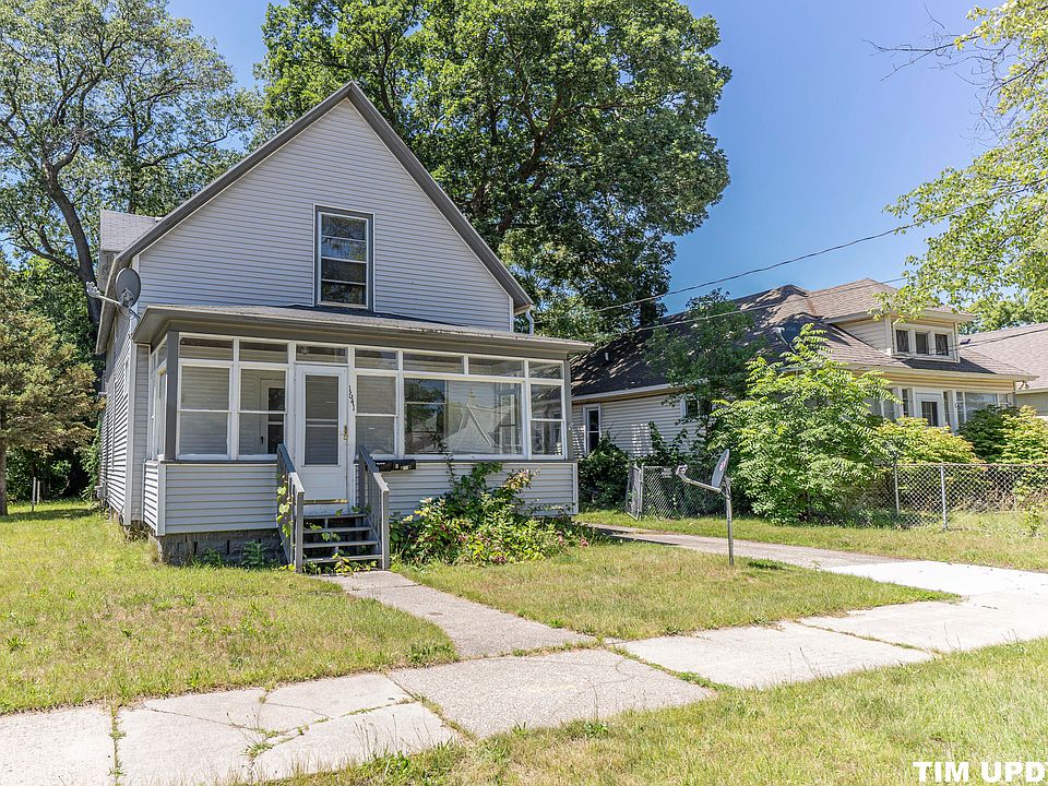1st image of 1641 Park St