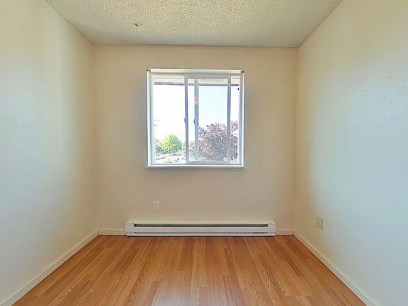 4th image of 1478-1480 NW 20th Pl