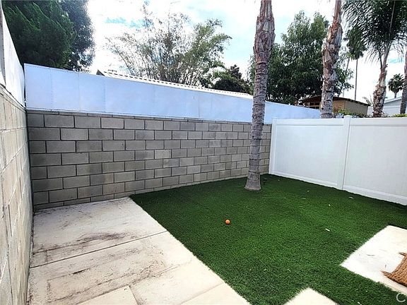 5th image of 10714 Valley View Ave