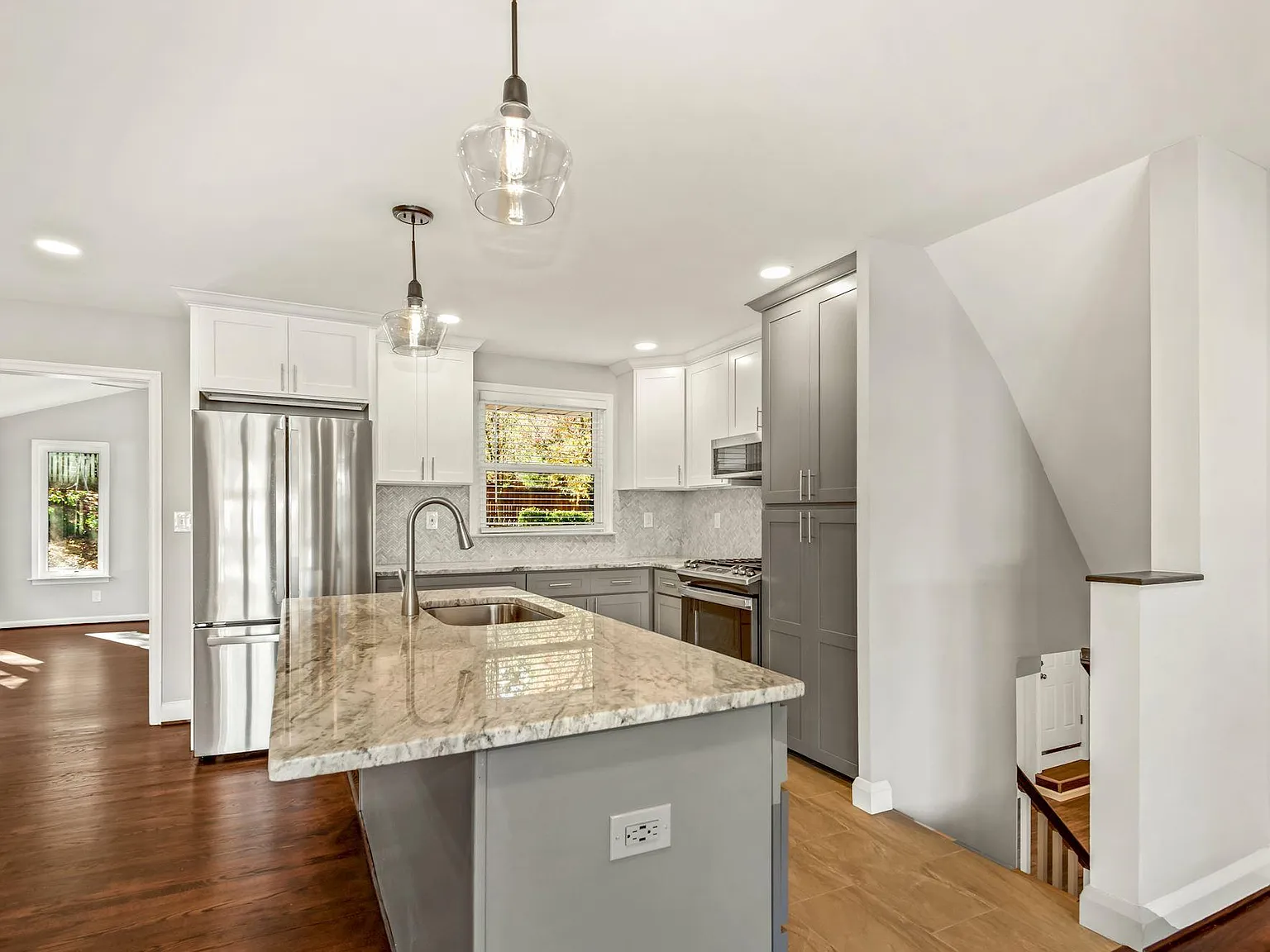 1520 Pickett Rd — Photo 3