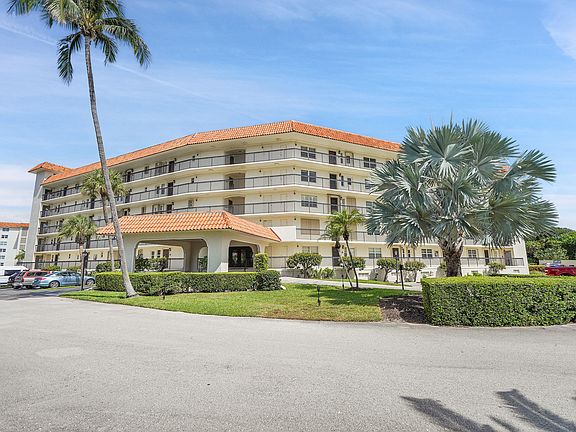 2nd image of 2871 N Ocean Blvd APT M338