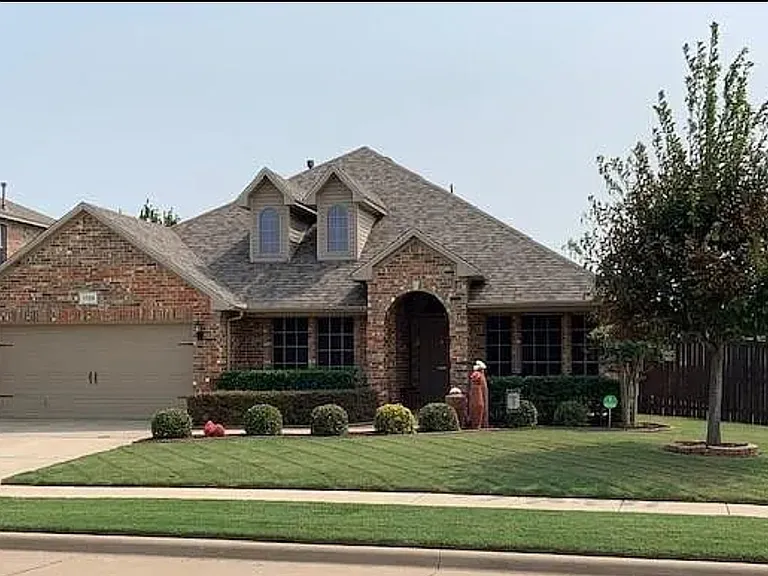 1700 Deer Crossing Dr — Photo 1