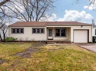 2715 S Sycamore Ave, Wichita, KS 67217